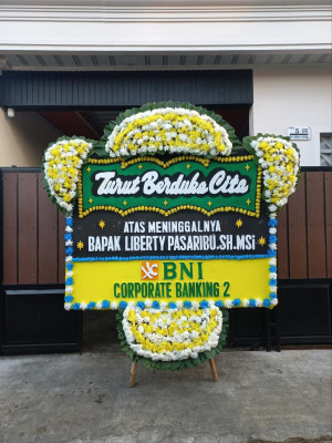 Papan Bunga Duka di Jadirejo